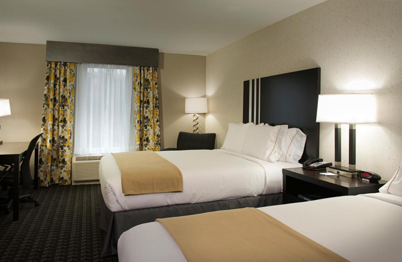 Holiday Inn Express And Suites Madison Central By Ihg Exterior foto