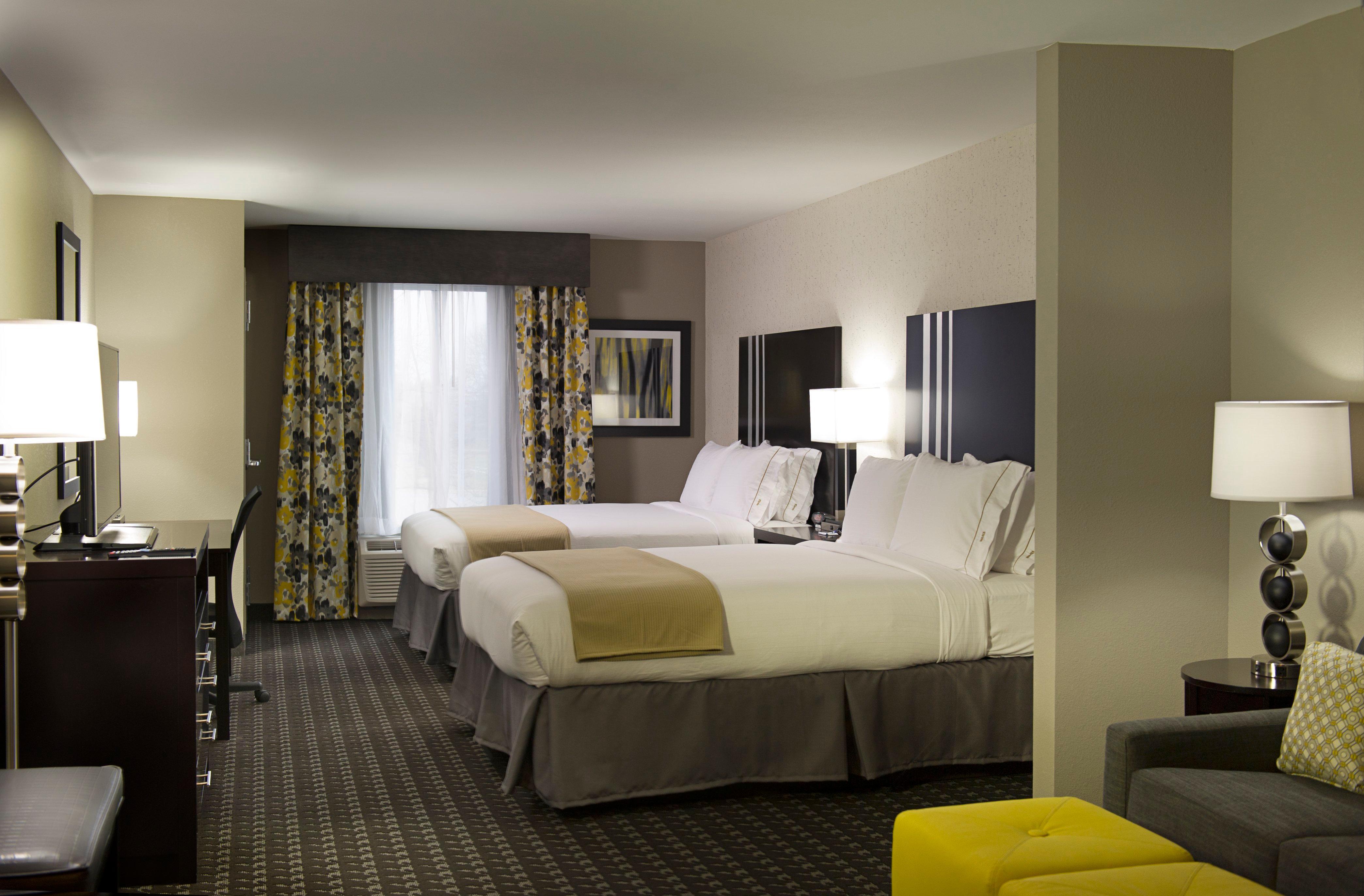 Holiday Inn Express And Suites Madison Central By Ihg Exterior foto